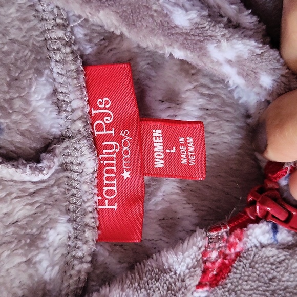 Matching Women's Polarbear Pajamas - Picture 17 of 17